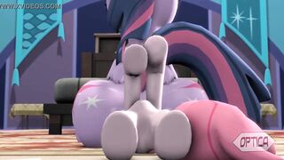 Twilight dominates pinkie