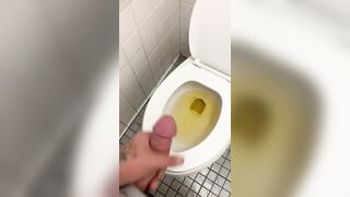 ThisBoiT jerks his dick at work while supposed to be working