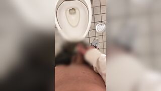 【パイパン・パイチン】コンビニのトイレでオシッコしてたら誰か来て焦ったｗ HENTAI ASIAN JAPANESE BOY